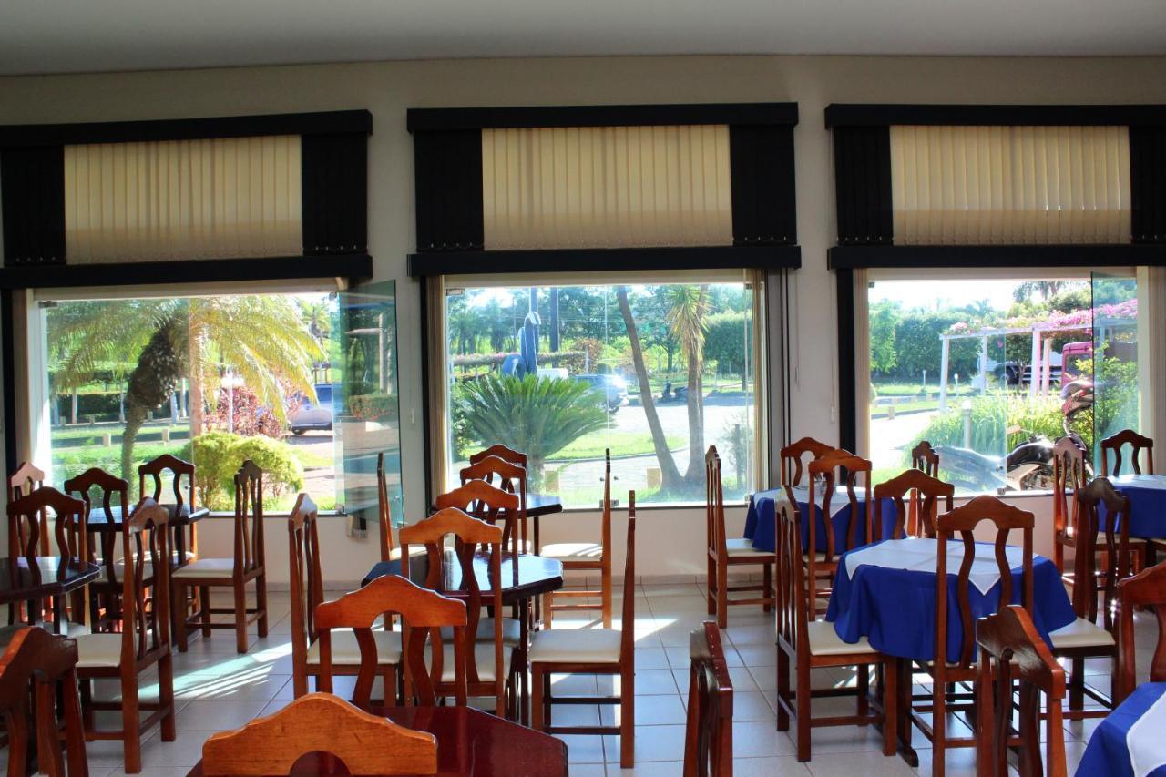 Grandes Lagos Park Hotel Jales Exteriör bild
